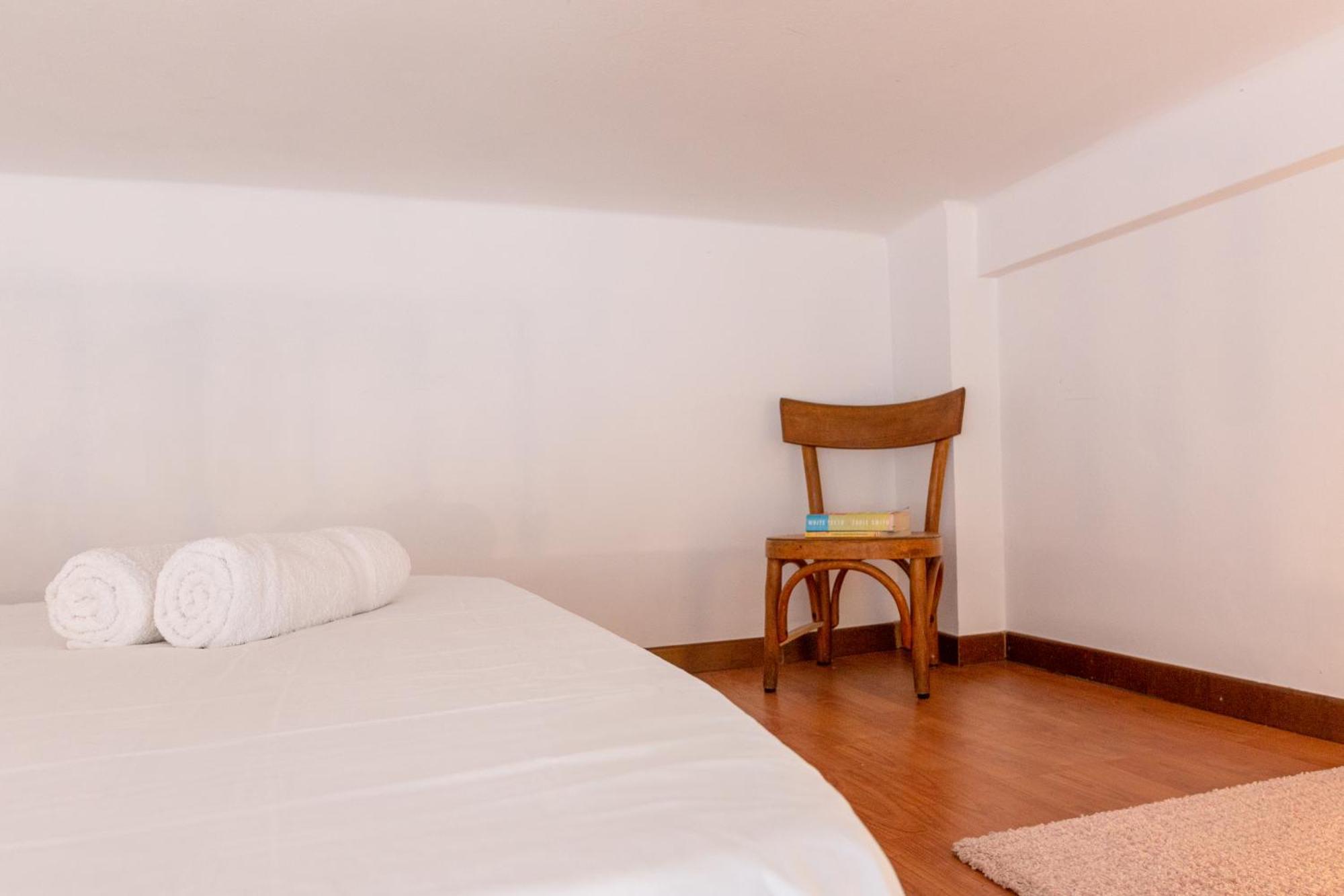 Soft Colors Exclusive Apartment - Navigli District - M2 Милано Екстериор снимка